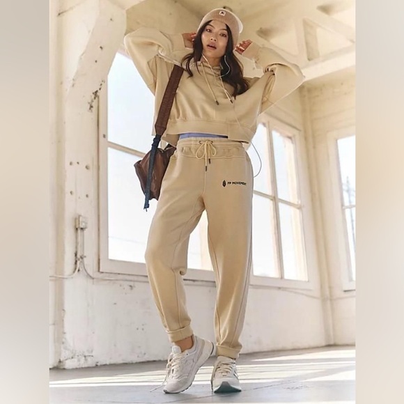 Free People Movement - Undefeated SET!! NWT - Picture 6 of 15